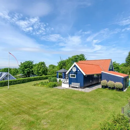 Edvia - 700m To The Fjord By Interhome
